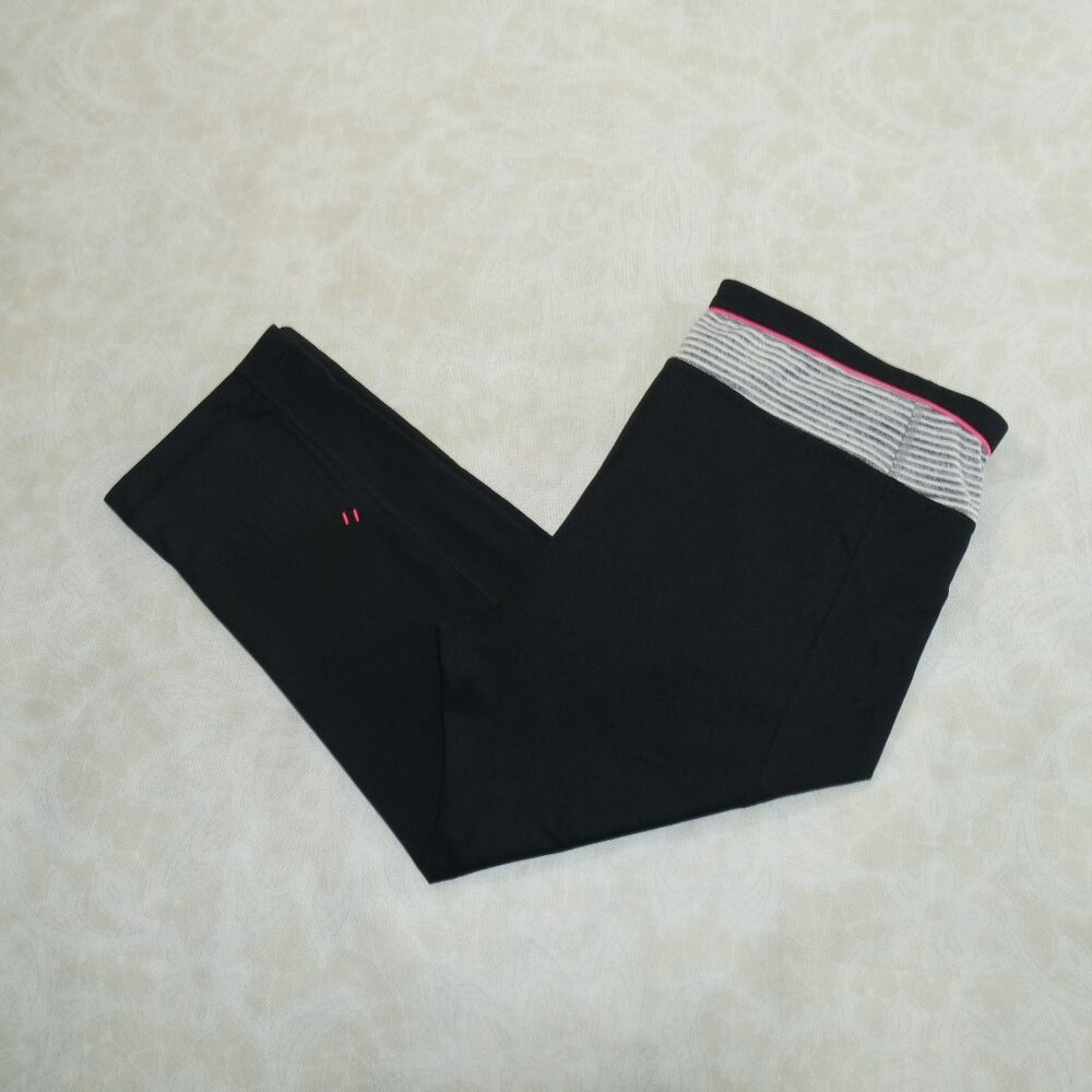 LUKKA Black Pink Accent Cropped Athletic Athleisure Leggings